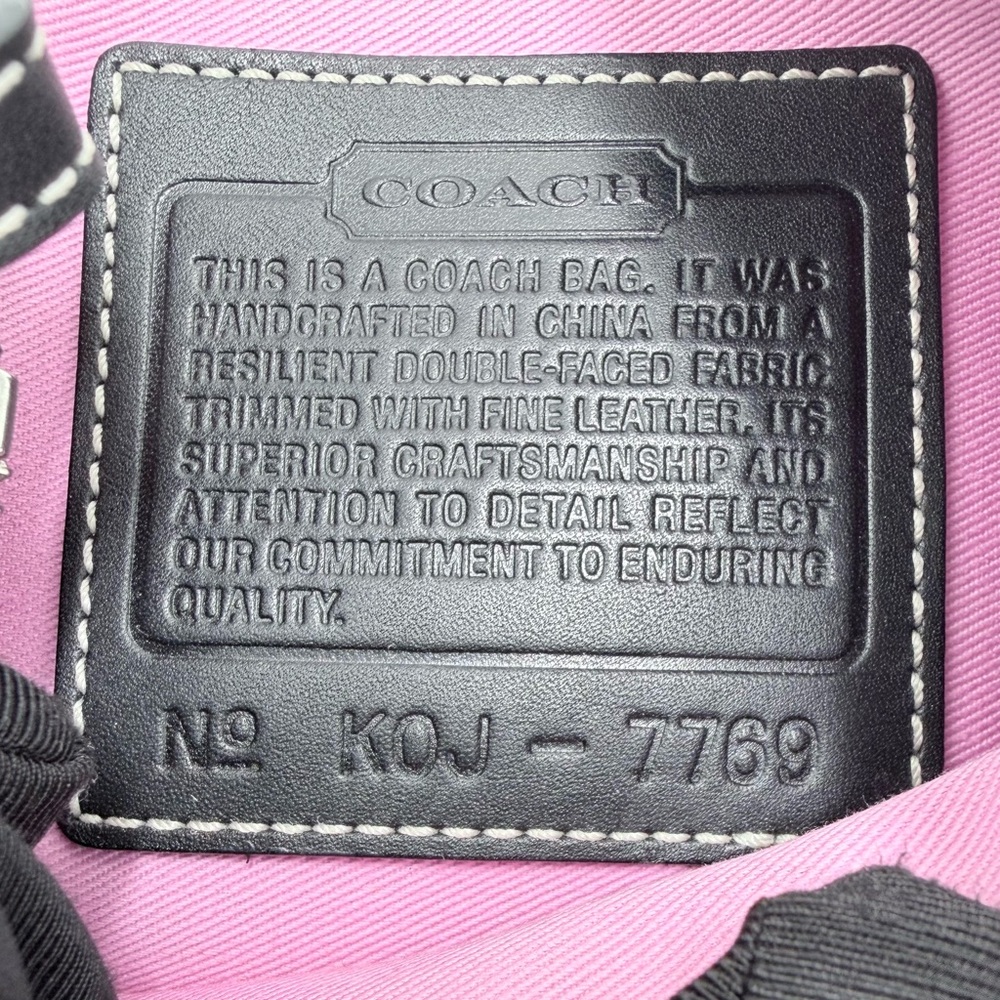 Coach Vintage Black Signature Canvas Shoulder Bag Y2K Pink Interior Style 7769 - Picture 13 of 14